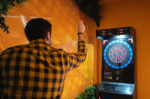 practicing darts under pressure